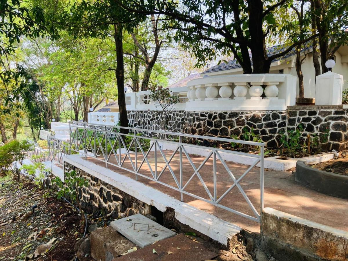 U Rivergate คาร์จัต ภายนอก รูปภาพ